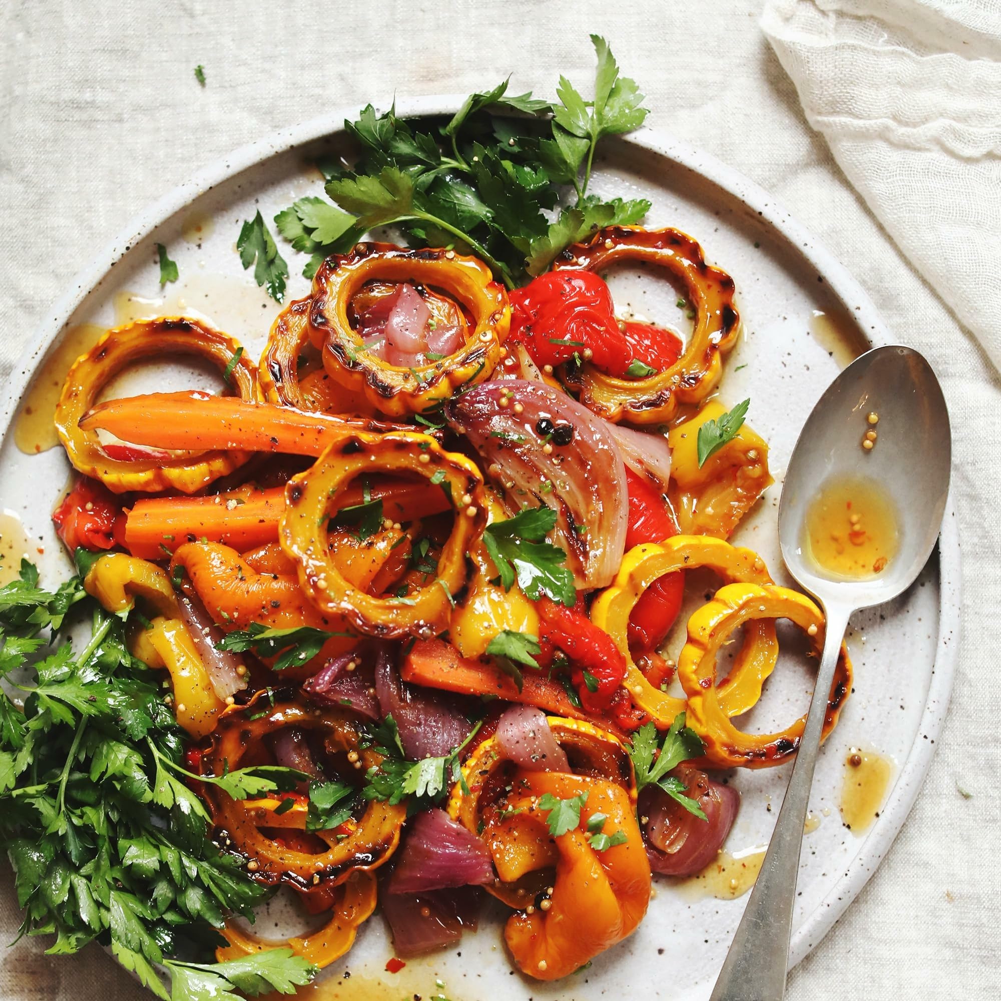 Dr. Mercola Solspring White Wine Vinegar - Biodynamic Organic Vinegar - Crafted from Roditis & Savatiano Grapes - Unfiltered & Glass Bottled - Certified USDA Organic - 16.9 Fl. Oz. (33 Servings) - Image 4